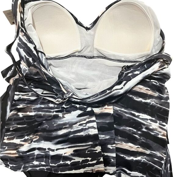 Swim Solutions One Piece Swimsuit, 18 - Picture 5 of 9